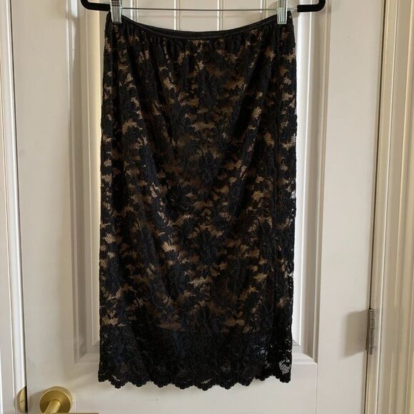 Dresses & Skirts - Vintage DS Essentials Black Lace Nude Pencil Midi Skirt Crochet | Size 10